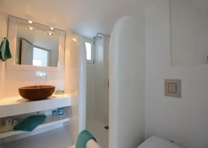 Luxury White Maisonette Willa Kalafati